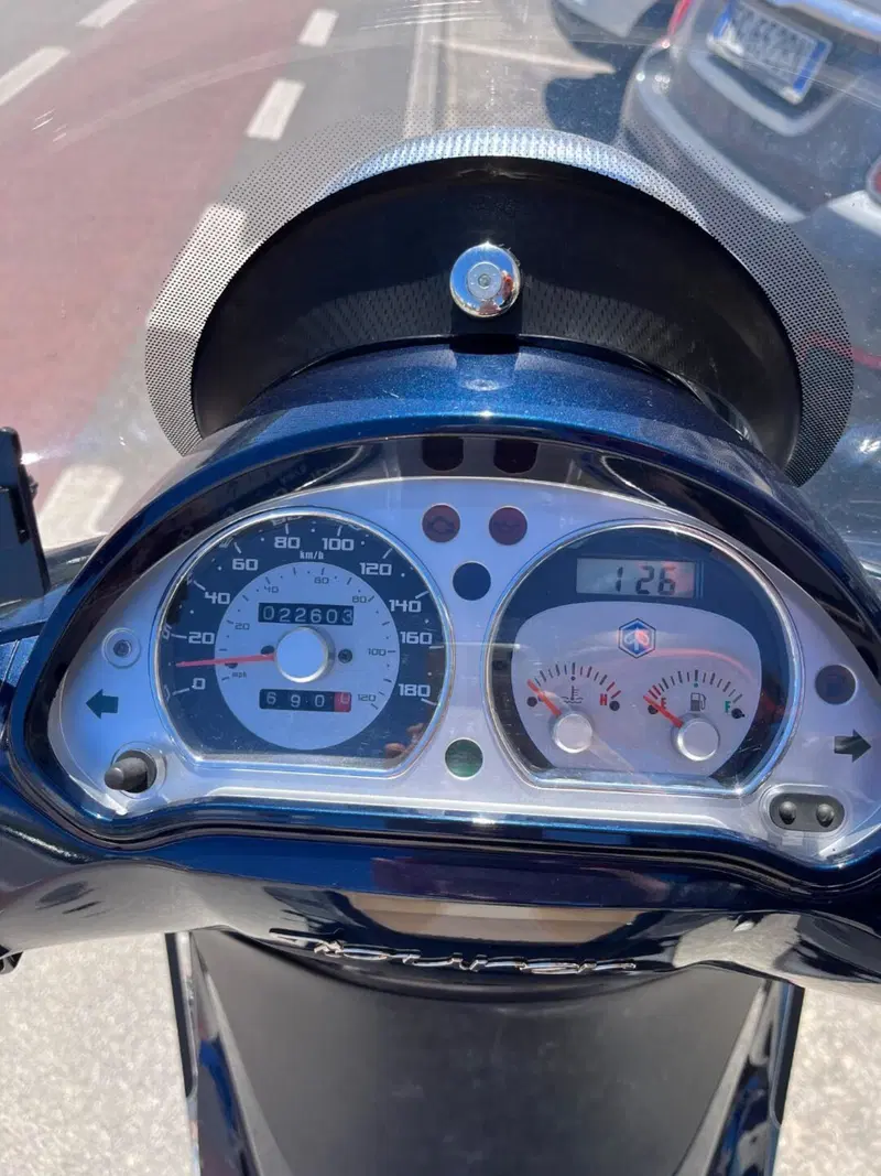 Piaggio Beverly 300 i.e. (2010 - 16) (5)