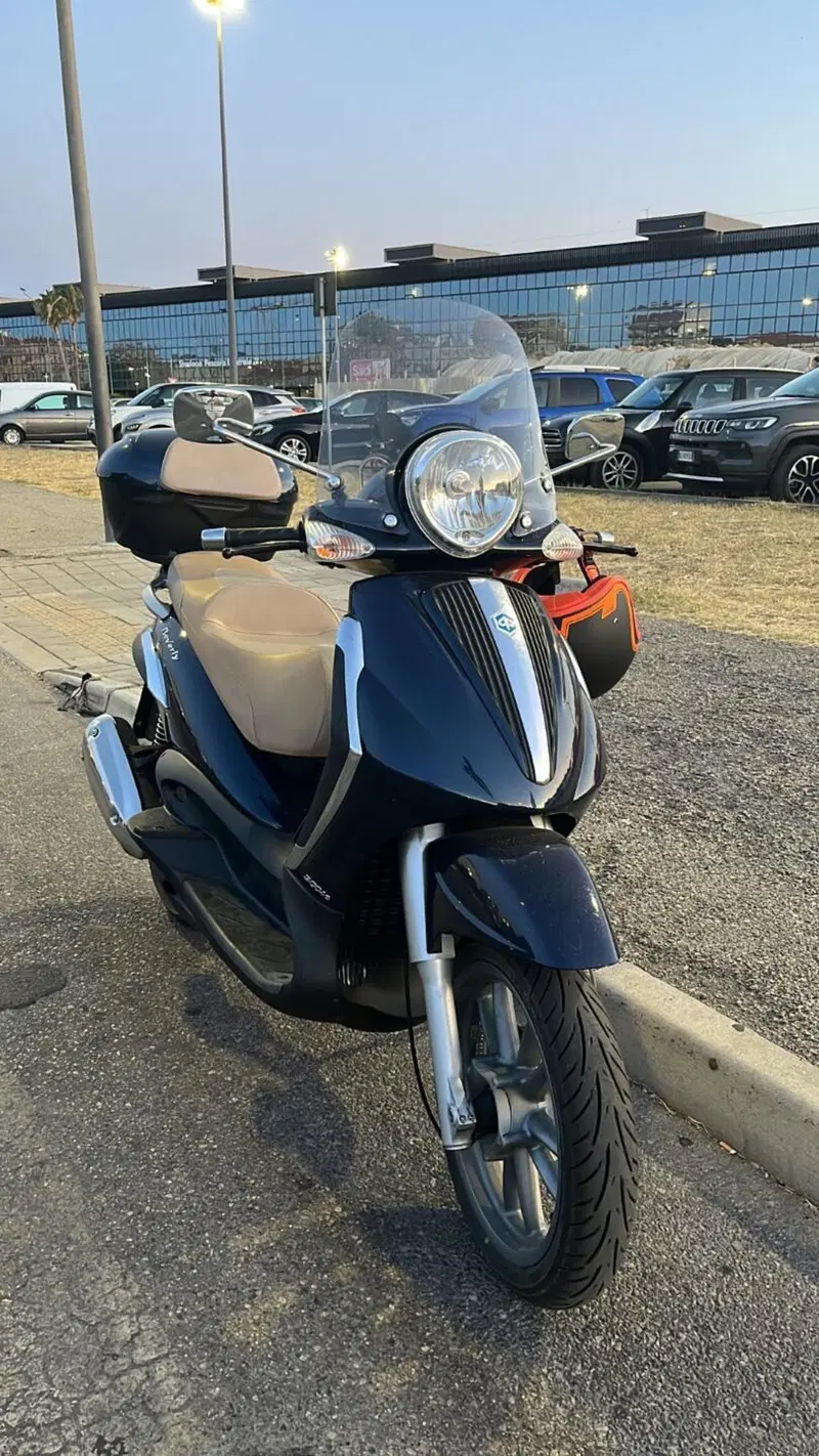 Piaggio Beverly 300 i.e. (2010 - 16) (6)