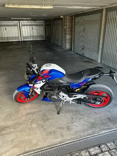 Bmw F 900 R (2025 - 26) usata