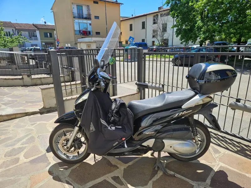 Honda SH 300 i (2006 - 10) (2)