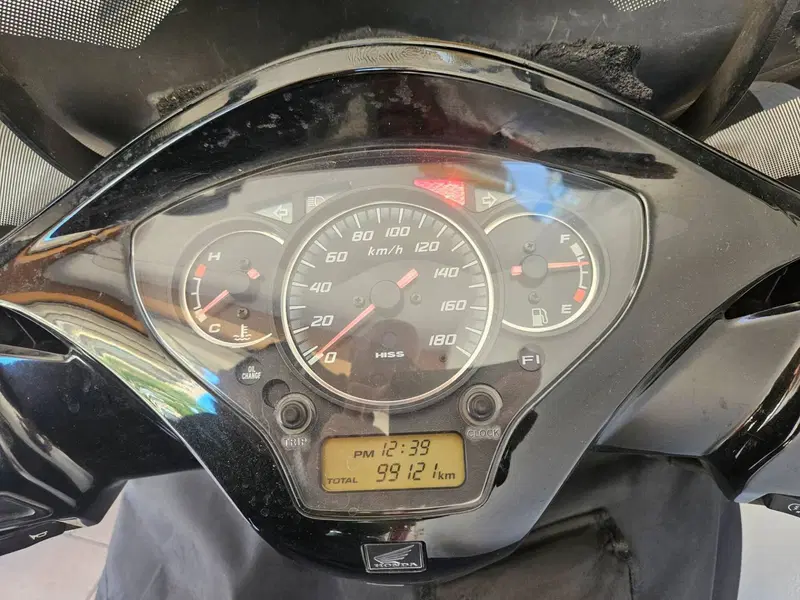 Honda SH 300 i (2006 - 10) (5)