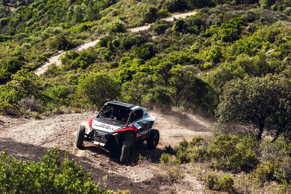 Sardegna Rally Raid. Il Gran Finale. Jacopo Cerutti, Aprilia, e Martin Benko, Taurus, i Campioni che proiettano l’S2R nel Mondiale (25)