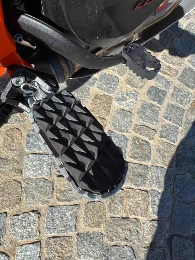 KTM 1390 Super Adventure R (2026) (11)