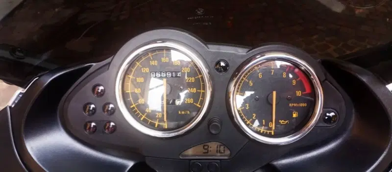 Bmw R 1100 S (8)