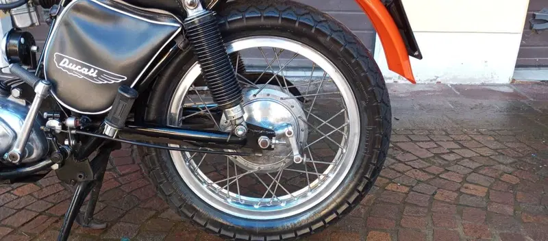 Ducati SCRAMBLER 350 (9)
