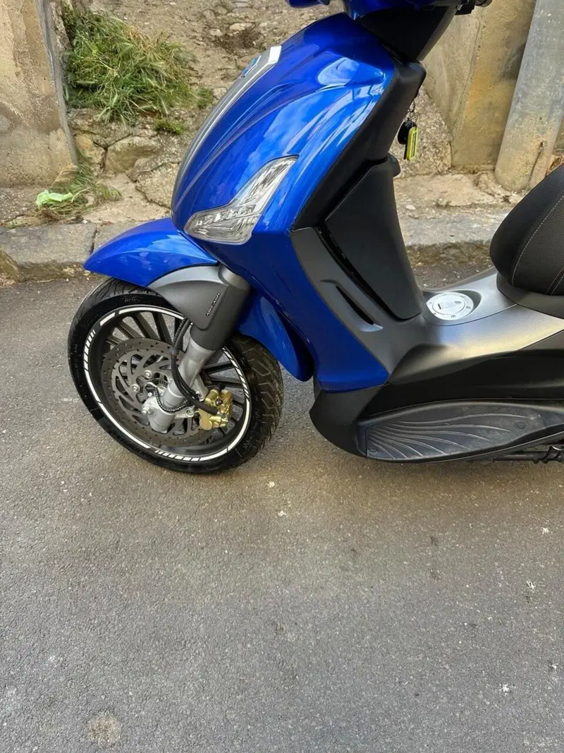Piaggio Beverly 300 S i.e. ABS-ASR (2016 - 20) (11)