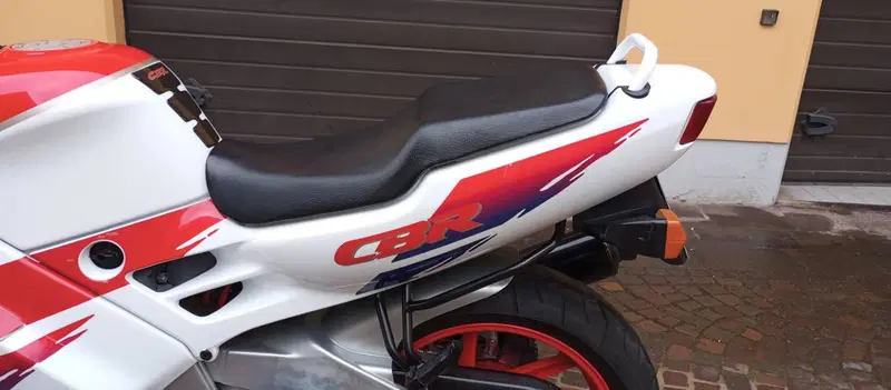 Honda CBR 600 F2 (15)