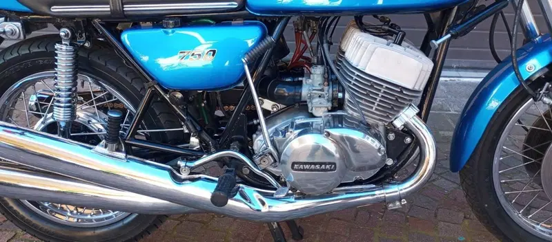 Kawasaki H2 750 MACH 4 (3)