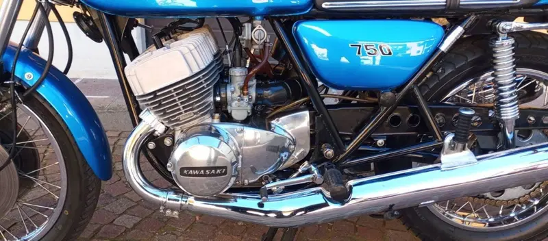 Kawasaki H2 750 MACH 4 (5)