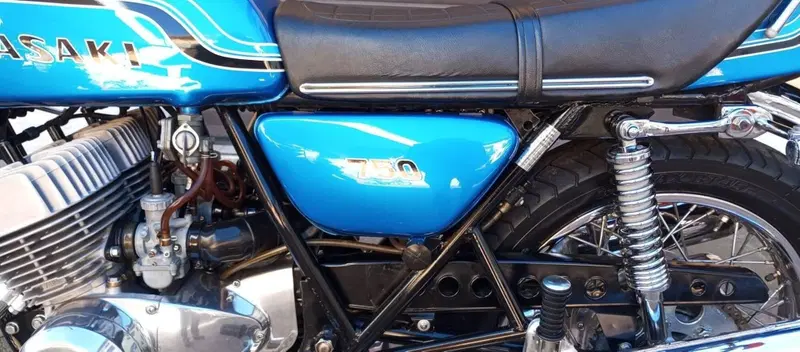 Kawasaki H2 750 MACH 4 (16)