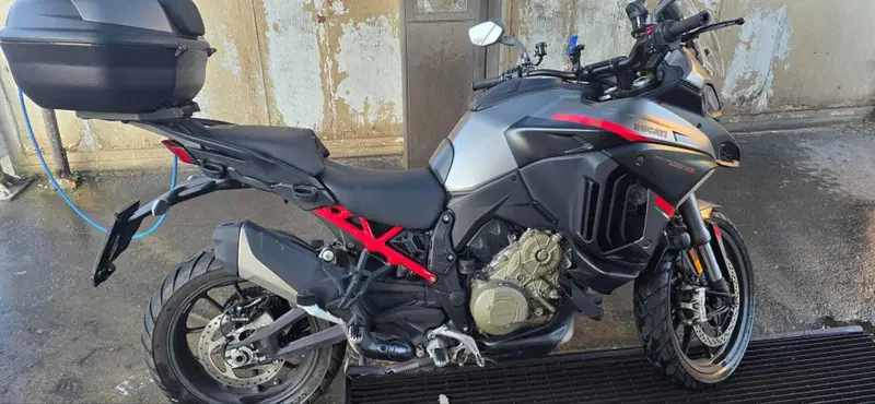 Ducati Multistrada V4 S Grand Tour (2024) (8)