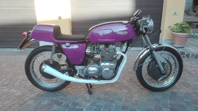 Triumph TRIDENT 750 CORSA BEPI KOELLIKER d'epoca