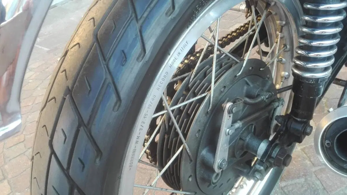 Triumph TRIDENT 750 CORSA BEPI KOELLIKER (10)