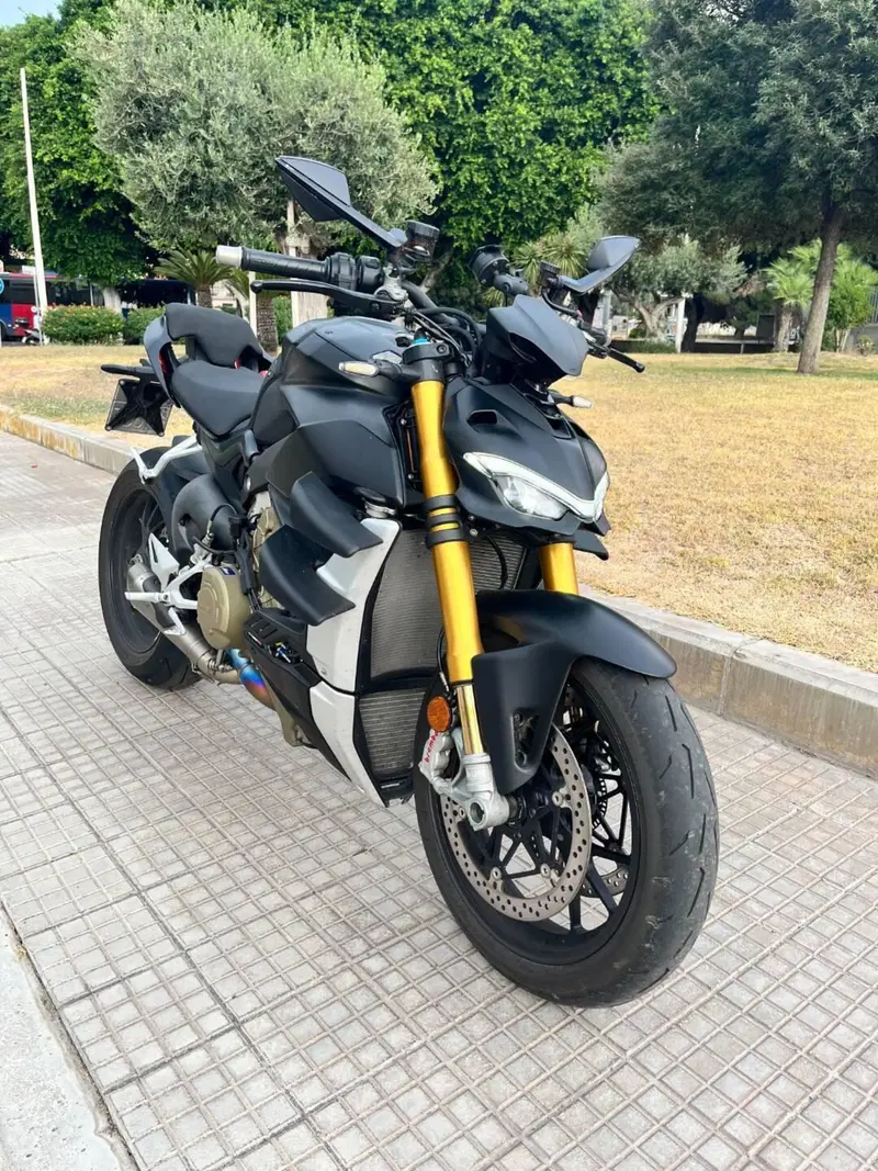 Ducati Streetfighter V4 1100 (2021 - 22) (3)