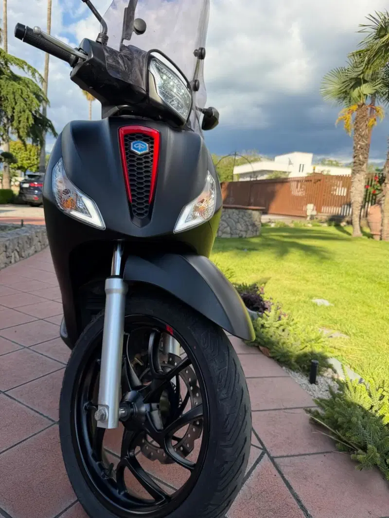 Piaggio Medley 125 S ABS (2021 - 24) (4)