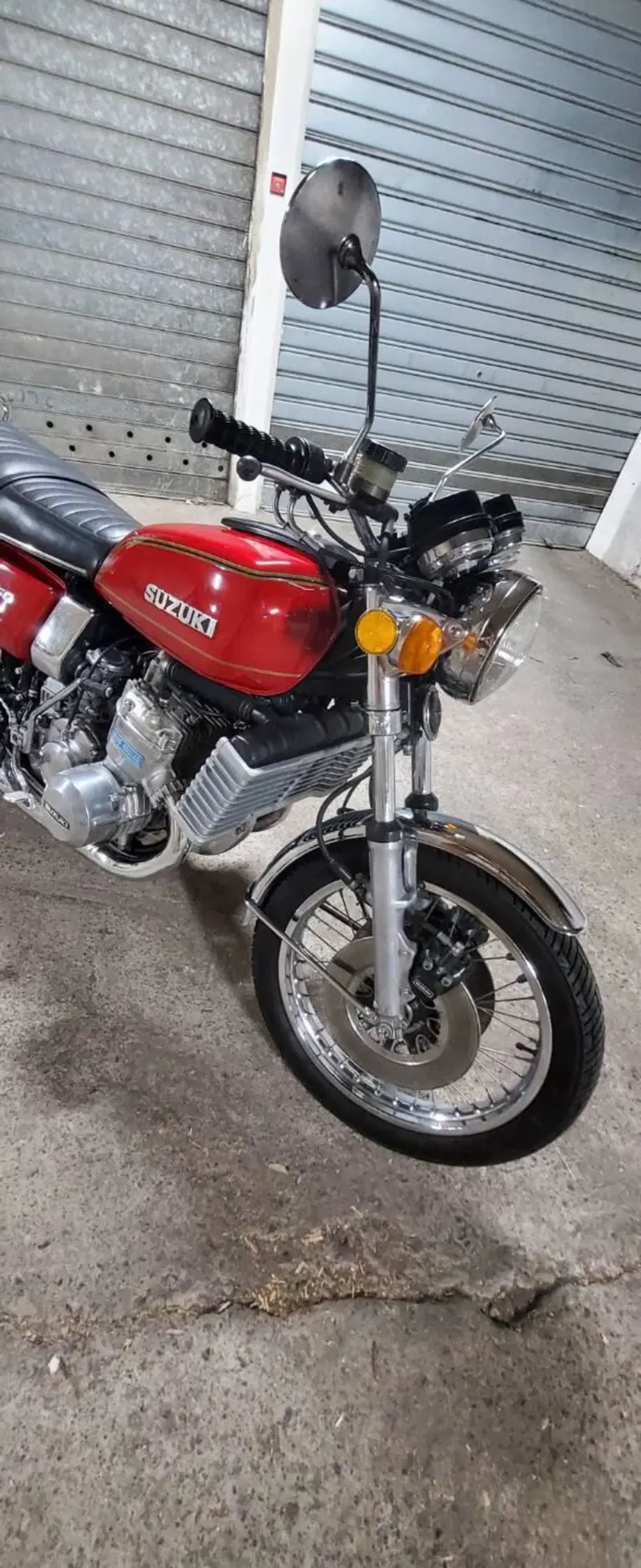 Suzuki GT 750 (6)