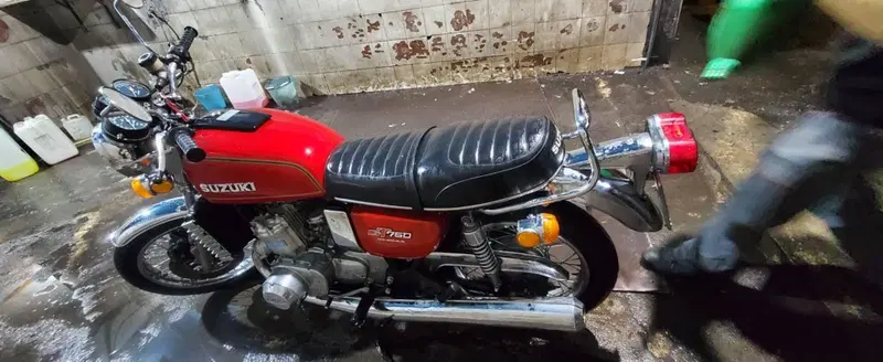 Suzuki GT 750 (14)