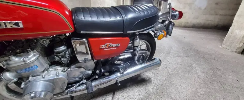 Suzuki GT 750 (16)