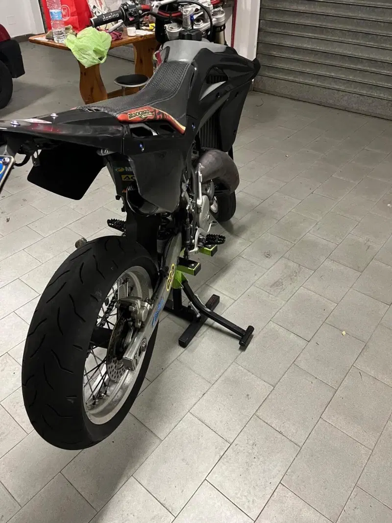 Husqvarna SM 125 (2007) (4)