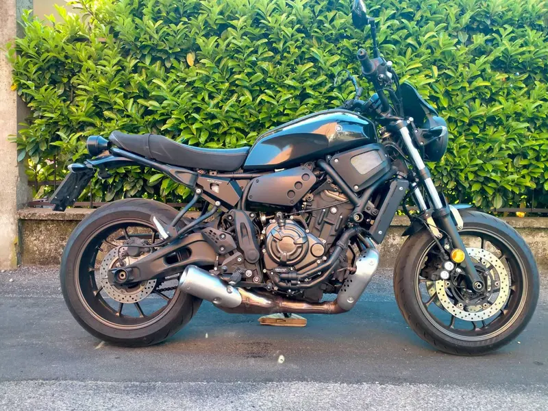 Yamaha XSR 700 (2021) (2)