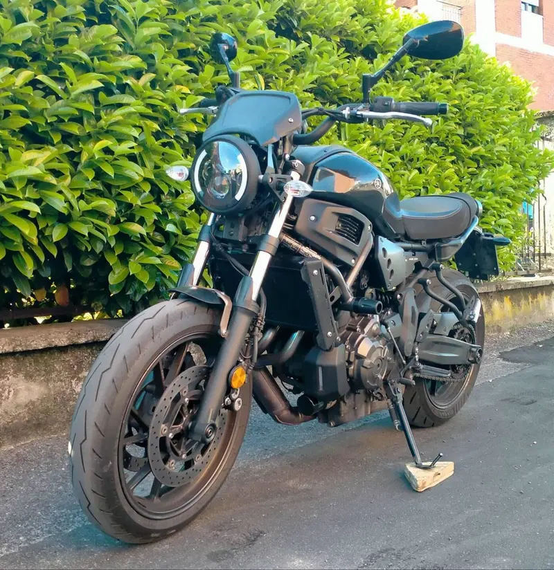 Yamaha XSR 700 (2021) (3)
