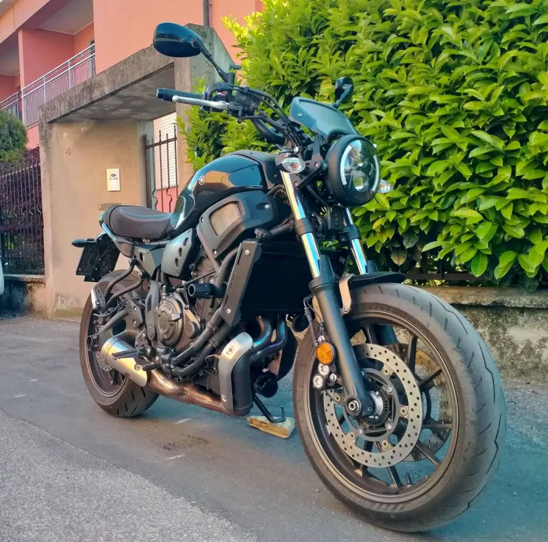 Yamaha XSR 700 (2021) (4)