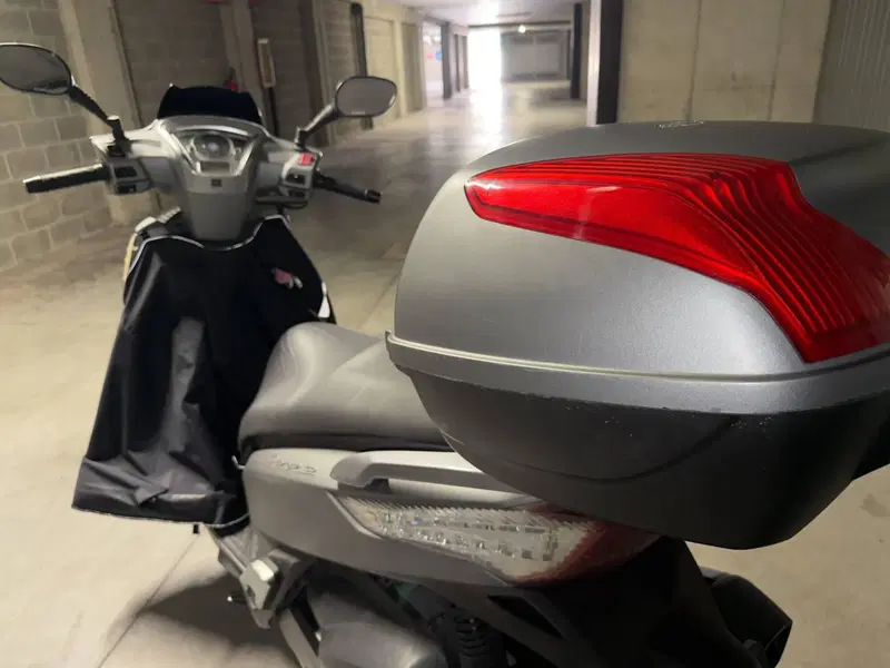 Kymco People 300i GT ABS (2010 - 17) (4)