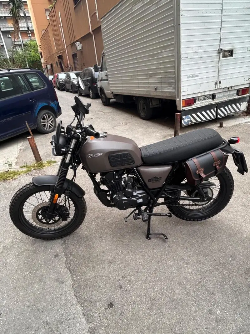 Brixton Motorcycles Felsberg 125 CBS (2021 - 25) (2)