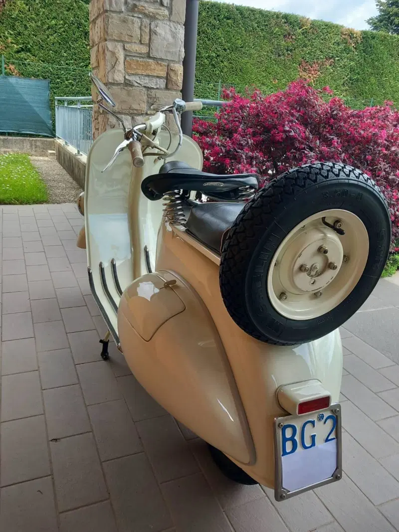 Piaggio Vespa Faro basso vm (3)