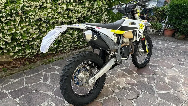 Husqvarna FE 350 (2022) (4)