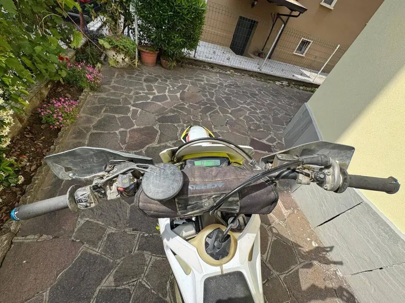Husqvarna FE 350 (2022) (8)