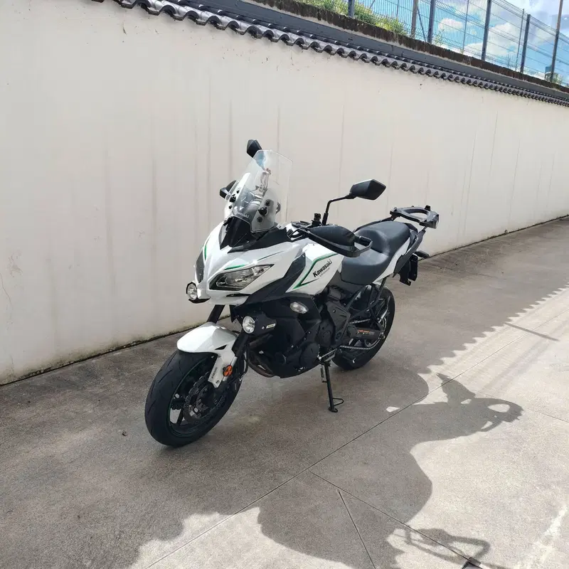 Kawasaki Versys 650 Grand Tourer (2017 - 20) (2)
