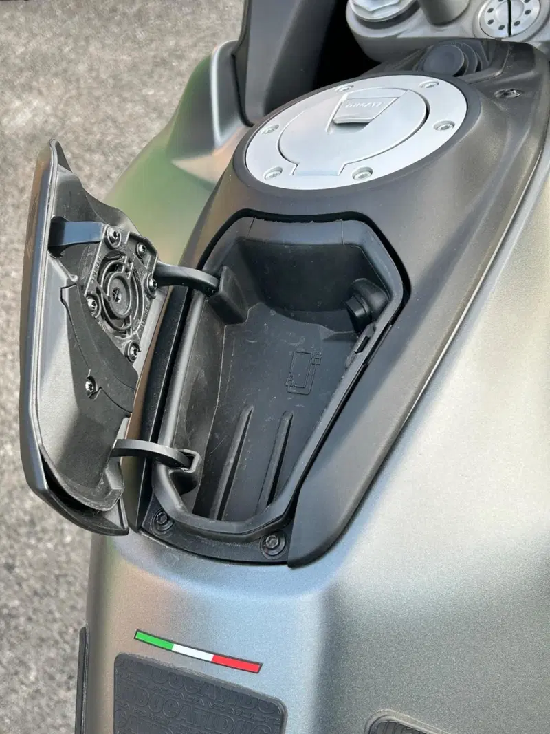 Ducati Multistrada V4 S (2021 - 24) (5)