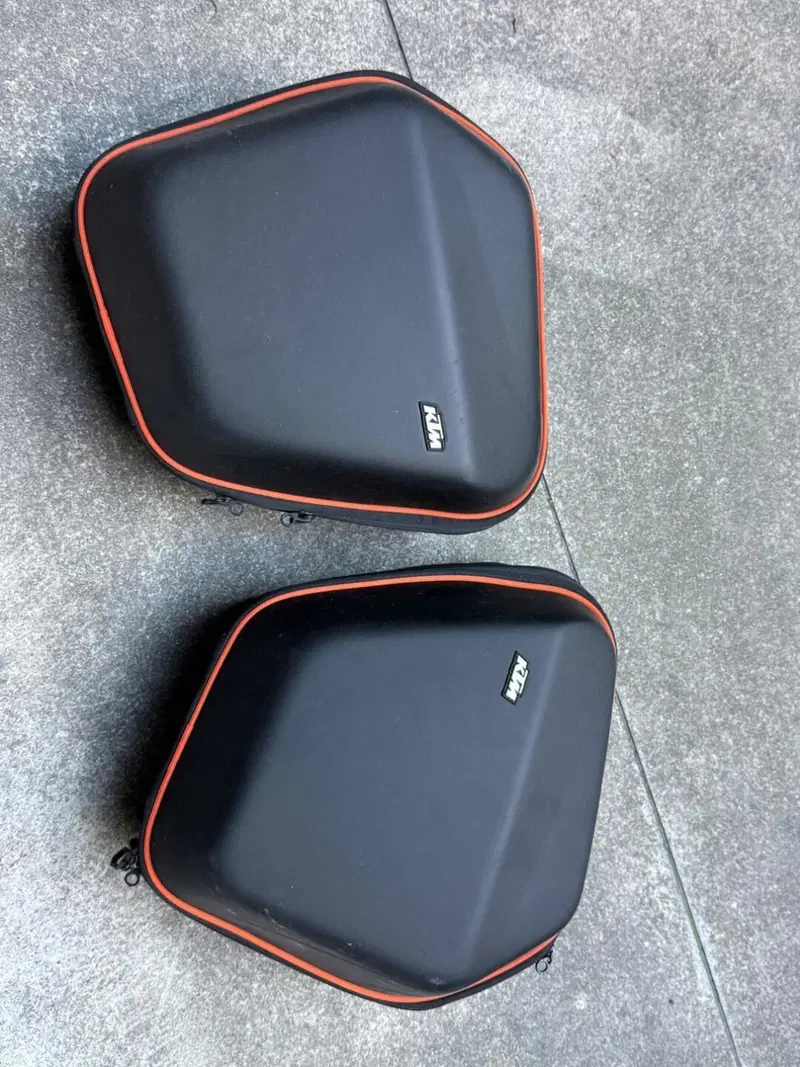 KTM 1290 Super Duke R (2021) (17)