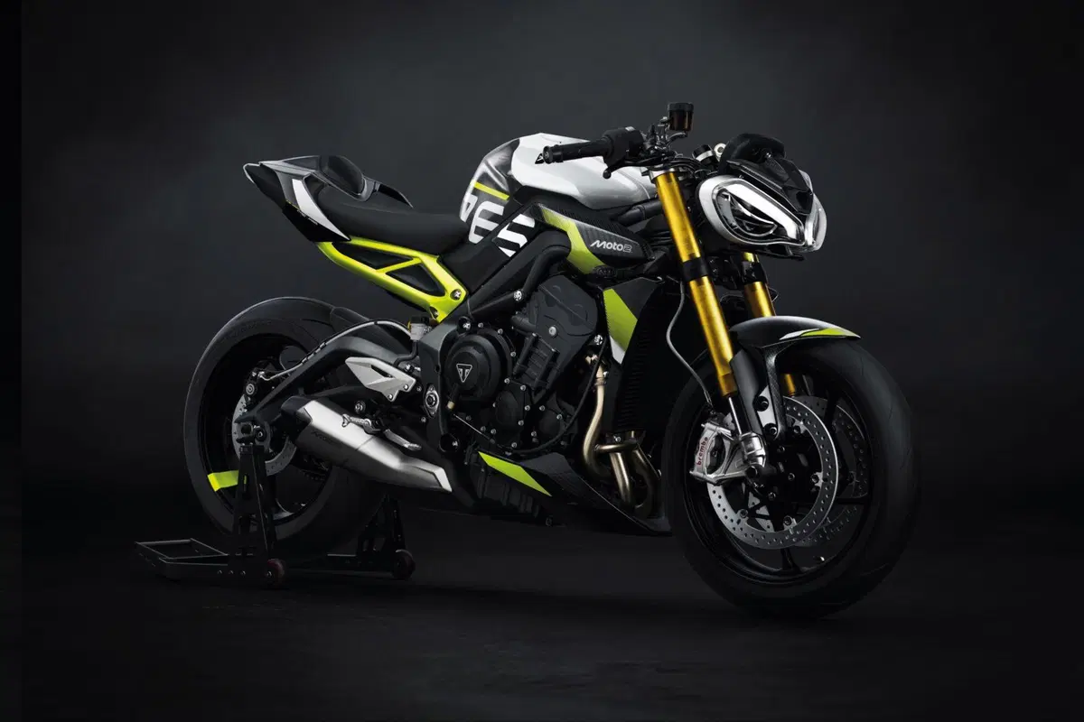 Triumph Street Triple 765 Moto2 (2026) (2)