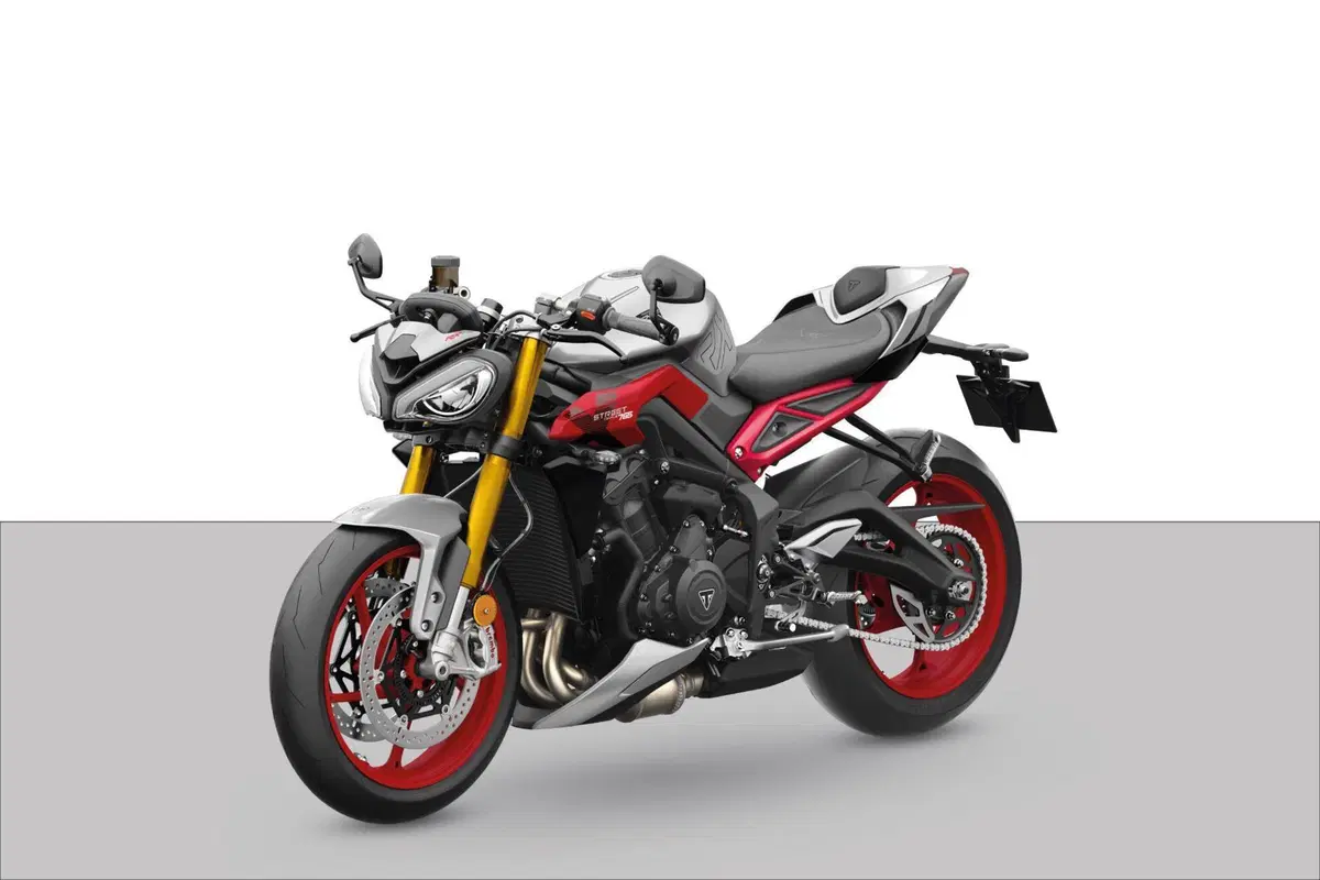 Triumph Street Triple 765 RX (2026)