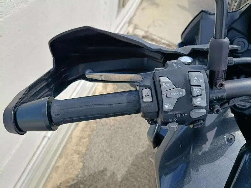Kawasaki Versys 1000 SE Tourer Plus (2021) (7)