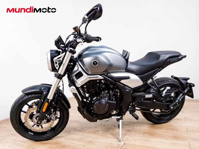 Voge Brivido 500 R (2020) (8)