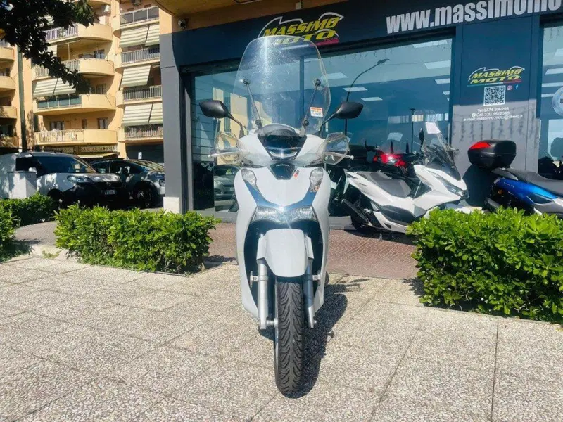 Honda SH 150i (2020 - 23) (9)