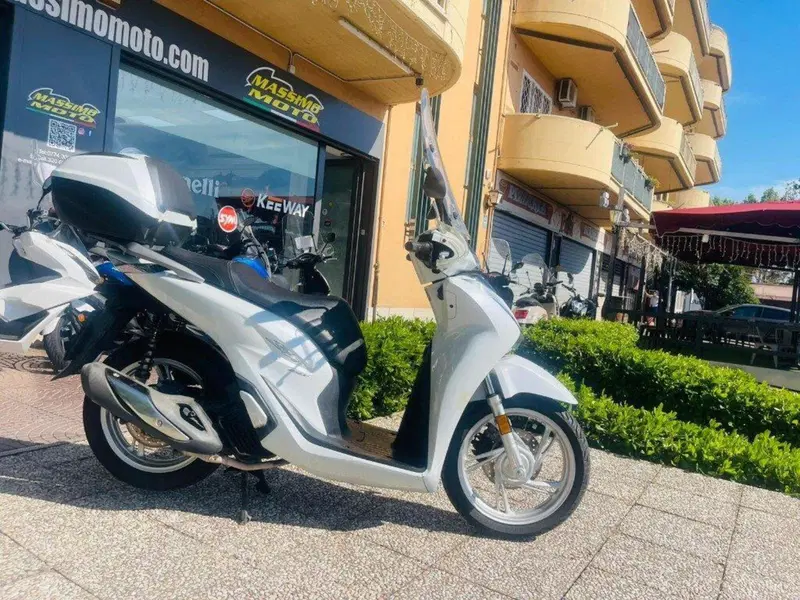 Honda SH 150i (2020 - 23) (7)