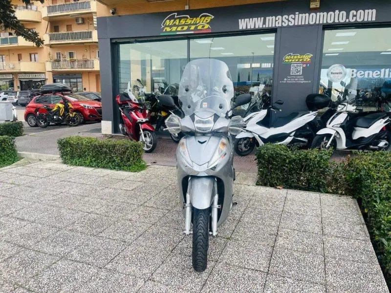 Honda SH 300 i ABS (2016 - 20) (4)