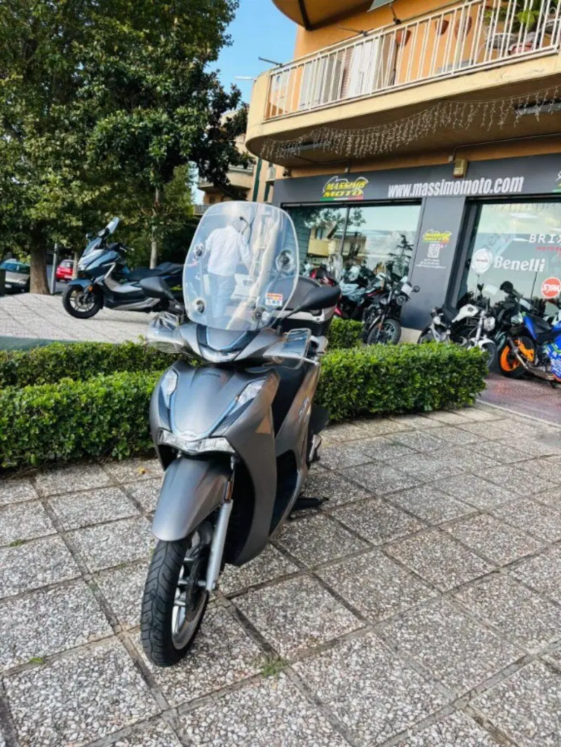 Honda SH 350 (2021 - 24) (2)