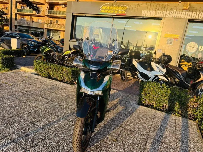Honda SH 150i Vetro (2024 - 25) (9)