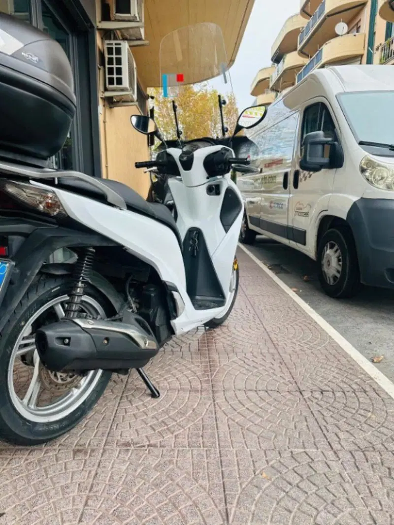 Honda SH 150i (2017 - 19) (13)