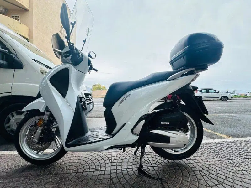 Honda SH 150i (2017 - 19) (9)