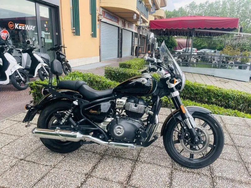 Royal Enfield Super Meteor 650 (2023 - 26) (2)