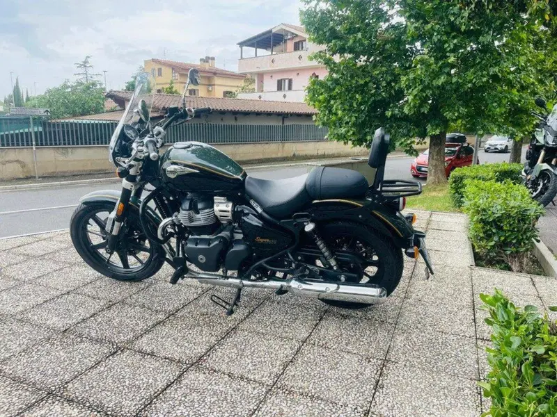 Royal Enfield Super Meteor 650 (2023 - 26) (6)