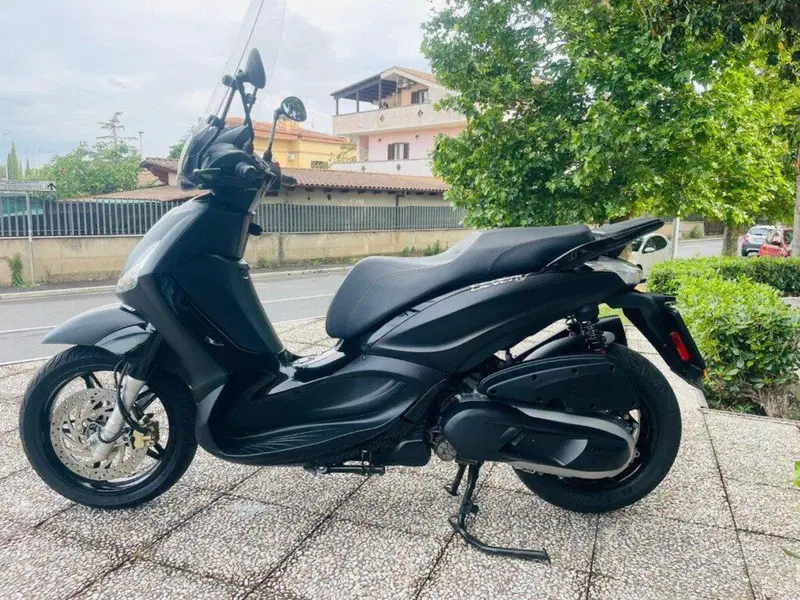 Piaggio Beverly 350 ABS (2016 - 20)