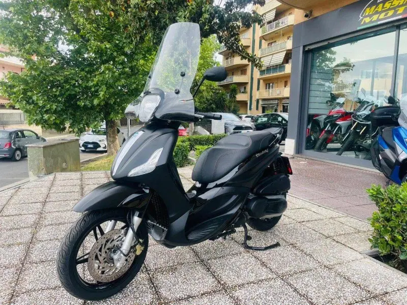 Piaggio Beverly 350 ABS (2016 - 20) (3)