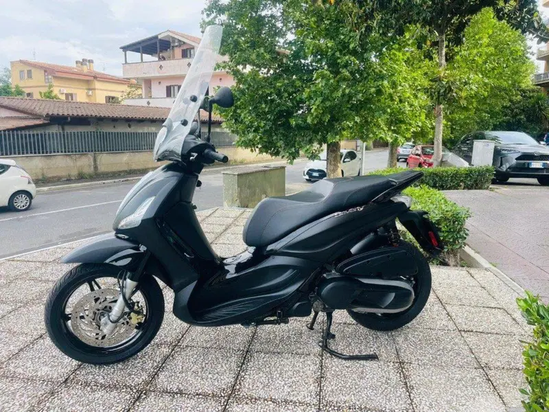 Piaggio Beverly 350 ABS (2016 - 20) (5)